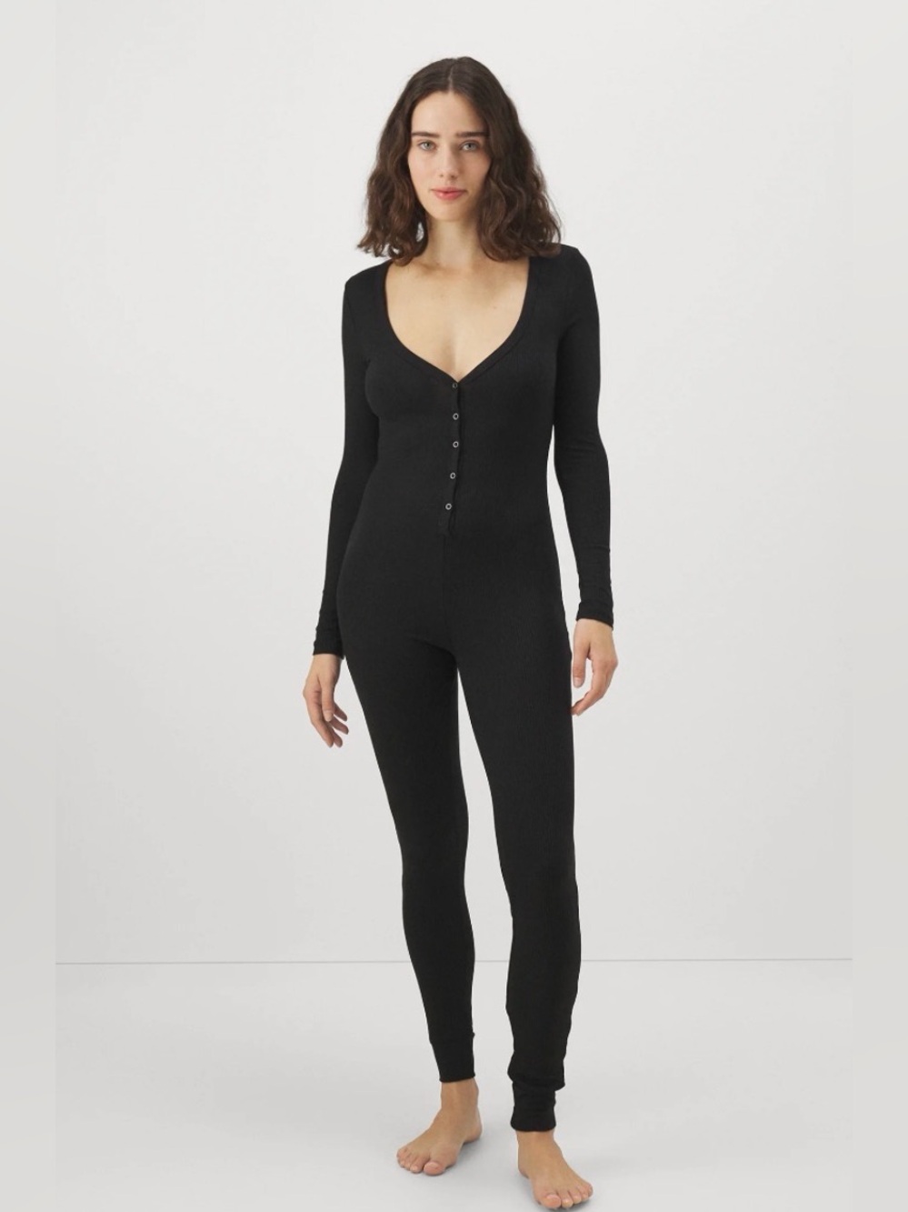 Priv Women's Black Button-Front pajamas
